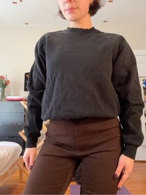 Aritzia Black Sweatfleece Cozy Crewneck